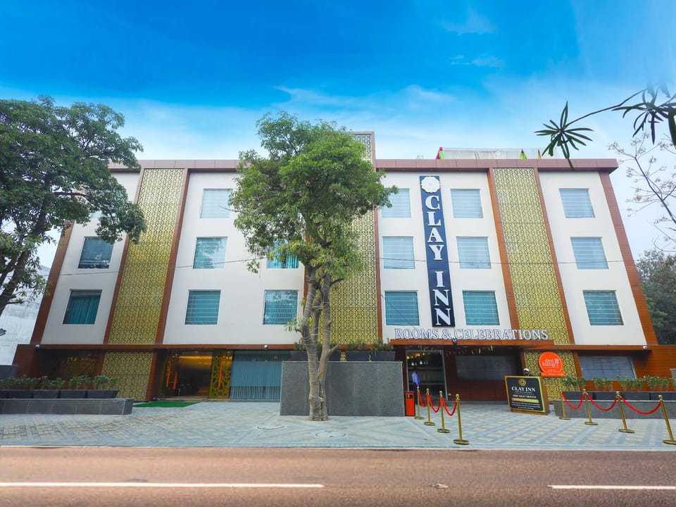 Clay Inn Hotel, Gurugram Hotel in Gurugram