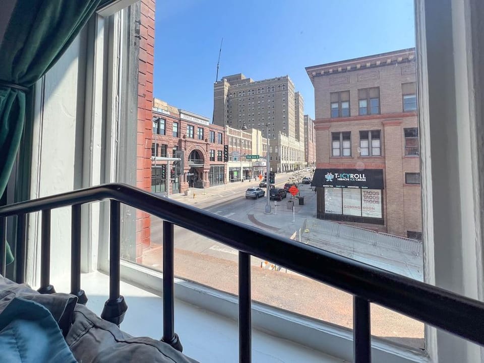 The Oliver Inn Hotel in Duluth