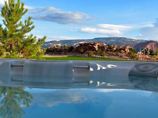 Cougar Ridge Resort, LLC Hotel in Capitol Reef