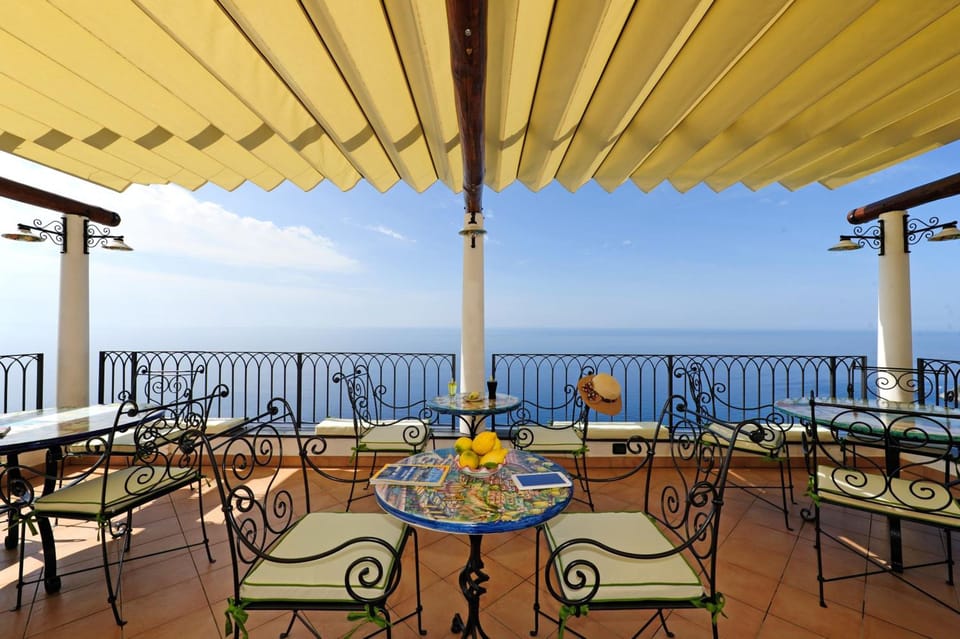 La Casa Del Melograno Hotel in Furore