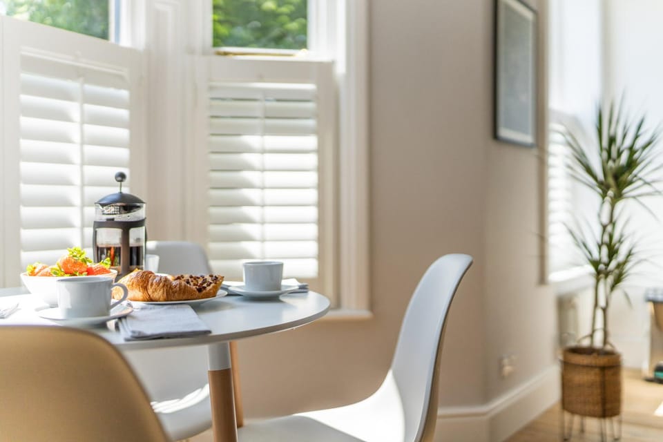 The Pontcanna Pearl 3-Bed Haven Hotel in Cardiff