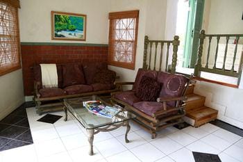 Millsborough Guest Apartments Hotel in Kingston