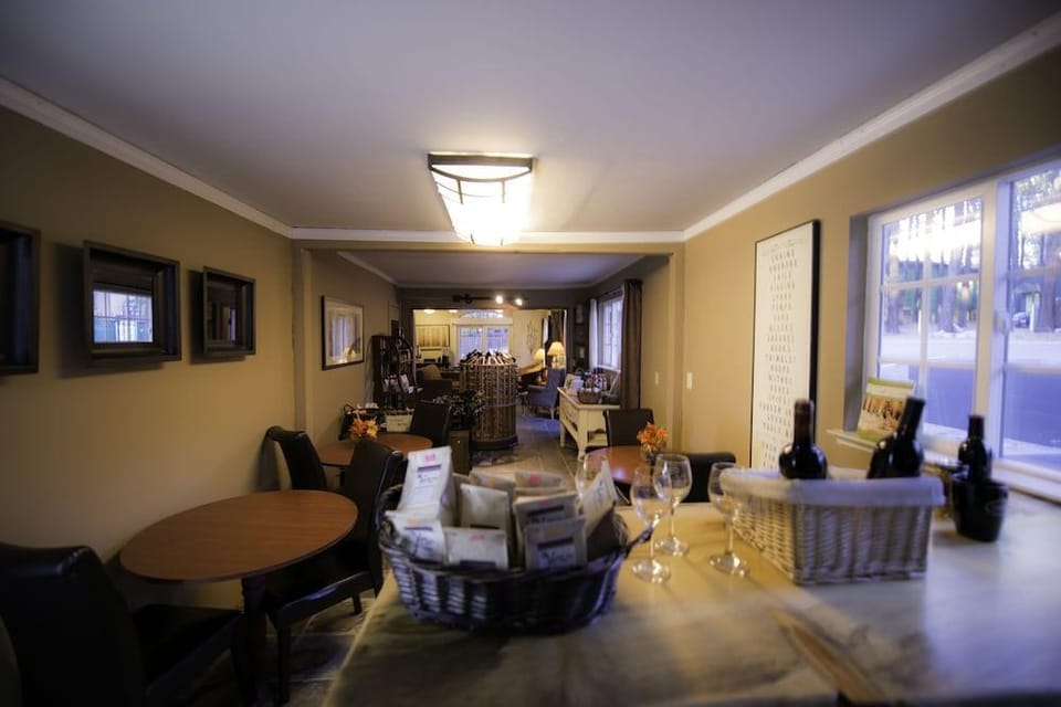 Avalon Lodge South Lake Tahoe Hotel in Stateline