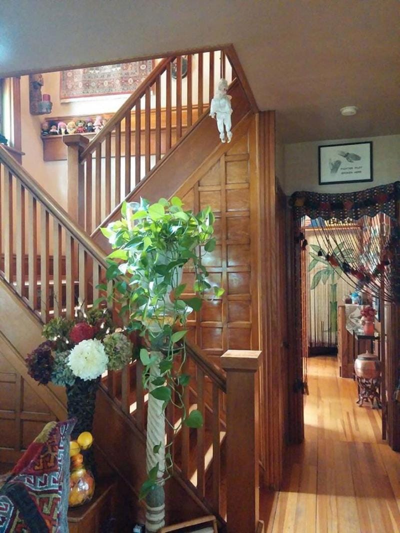 Oasis Bed and Breakfast Hotel in Springville