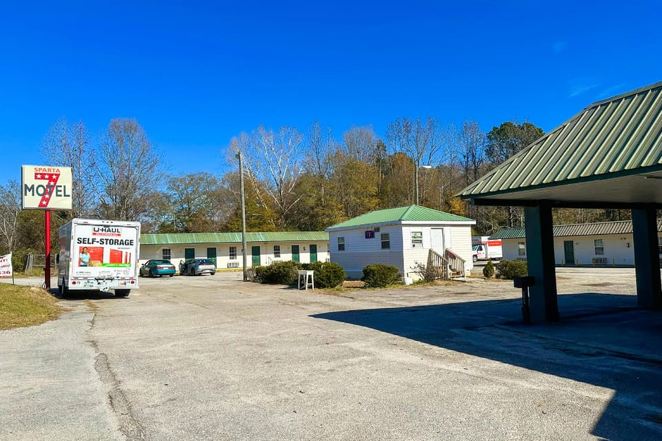 Sparta Seven Motel By OYO near Milledgeville Hotel in South Carolina