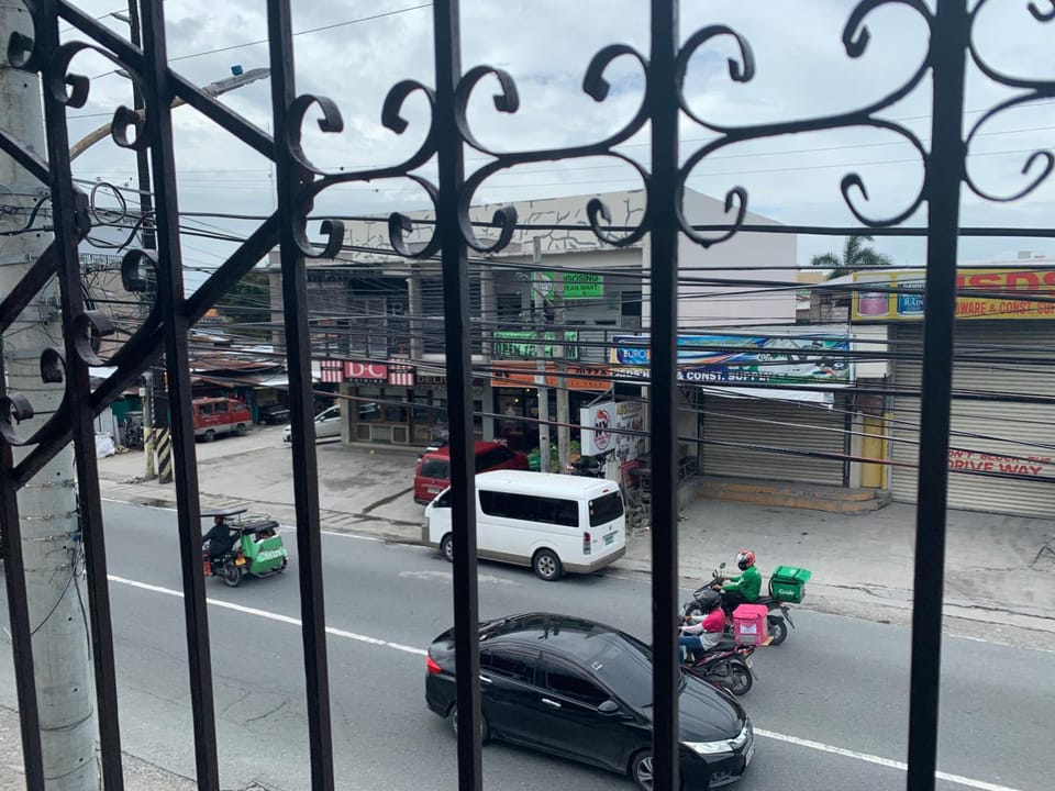 ROBIE'S TRANSIENTS ROOMS Apartment hotel in Central Luzon
