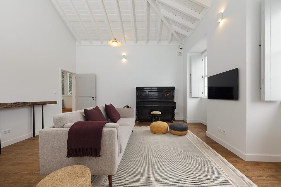 Shared lounge/TV area