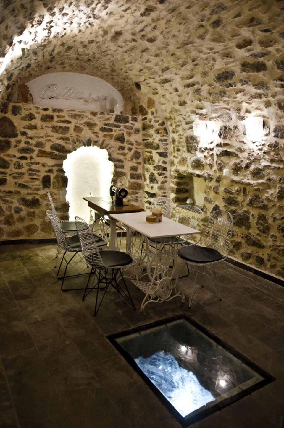 Bar/lounge