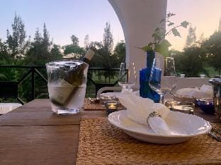 PRIVATE TERRACE BBQ FREE PARKING WIFI POOL AIRCON Hotel in Marbella