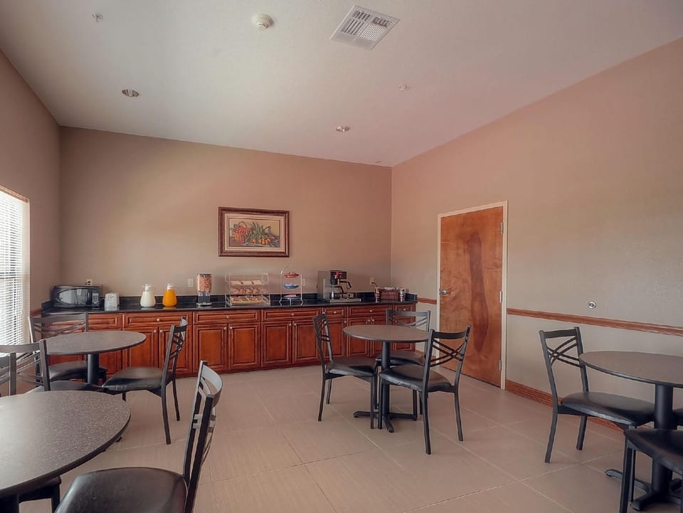 Days Inn by Wyndham Baytown East Hotel in Baytown