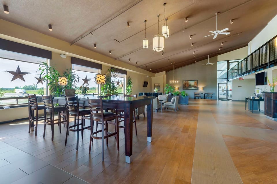 Best Western Pembroke Inn & Conference Centre Hotel in Pembroke