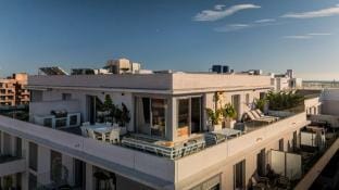 Penthouse Rooftop Pool Wifi Outdoor Kitchen Hotel in Marbella