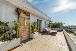 Penthouse Rooftop Pool Wifi Outdoor Kitchen Hotel in Marbella