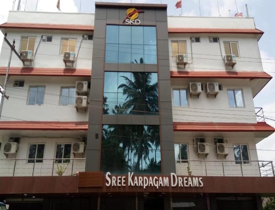 Sree Karpagam Dreams Hotel in India