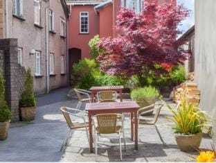 Old Kings Arms Hotel Hotel in Wales