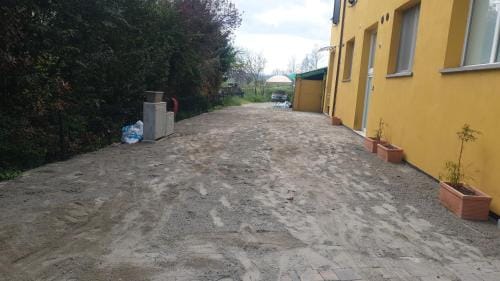Casadelfalegname FRASSINO 3 Stanze 7 posti letto 1 singola 1 doppia 1 tripla Hotel in Emilia-Romagna