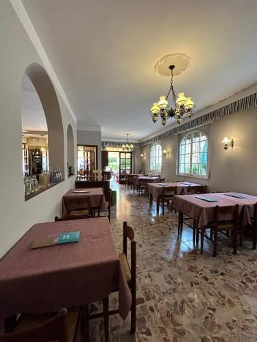 Hotel "ALBERGO DA PINA" Hotel in Lazise
