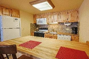 Summit House 2 bed 2 bath SHGW Hotel in Copper Mountain