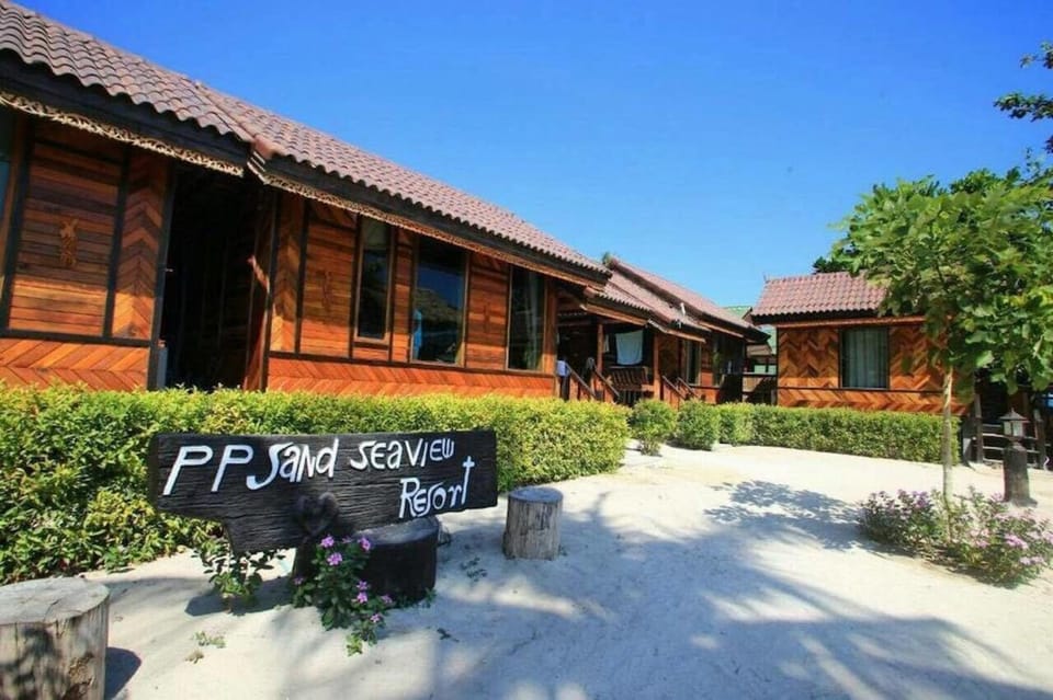 PP Sand Sea View Resort Hotel in Krabi Changwat