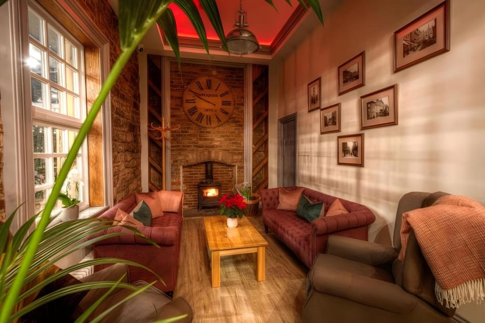 The George Wright Boutique Hotel, Bar & Restaurant Hotel in Rotherham