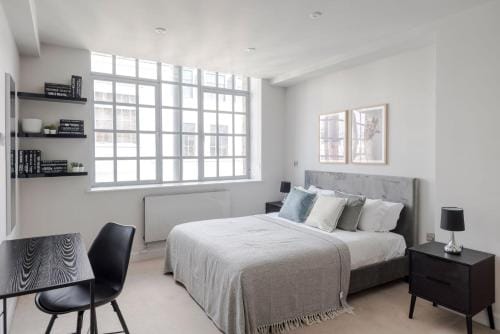 London's Calling -Farringdon - by Frankie Says Hotel in London Borough of Islington