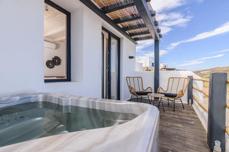 Maregold Mykonos Hotel in Mykonos, Mikonos 846 00, Greece