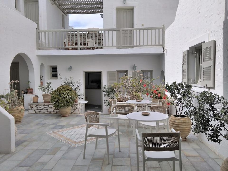Despina's Mare Hotel in Naousa