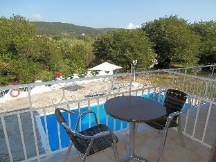 River Studios & Apartments Hotel in Moraitika