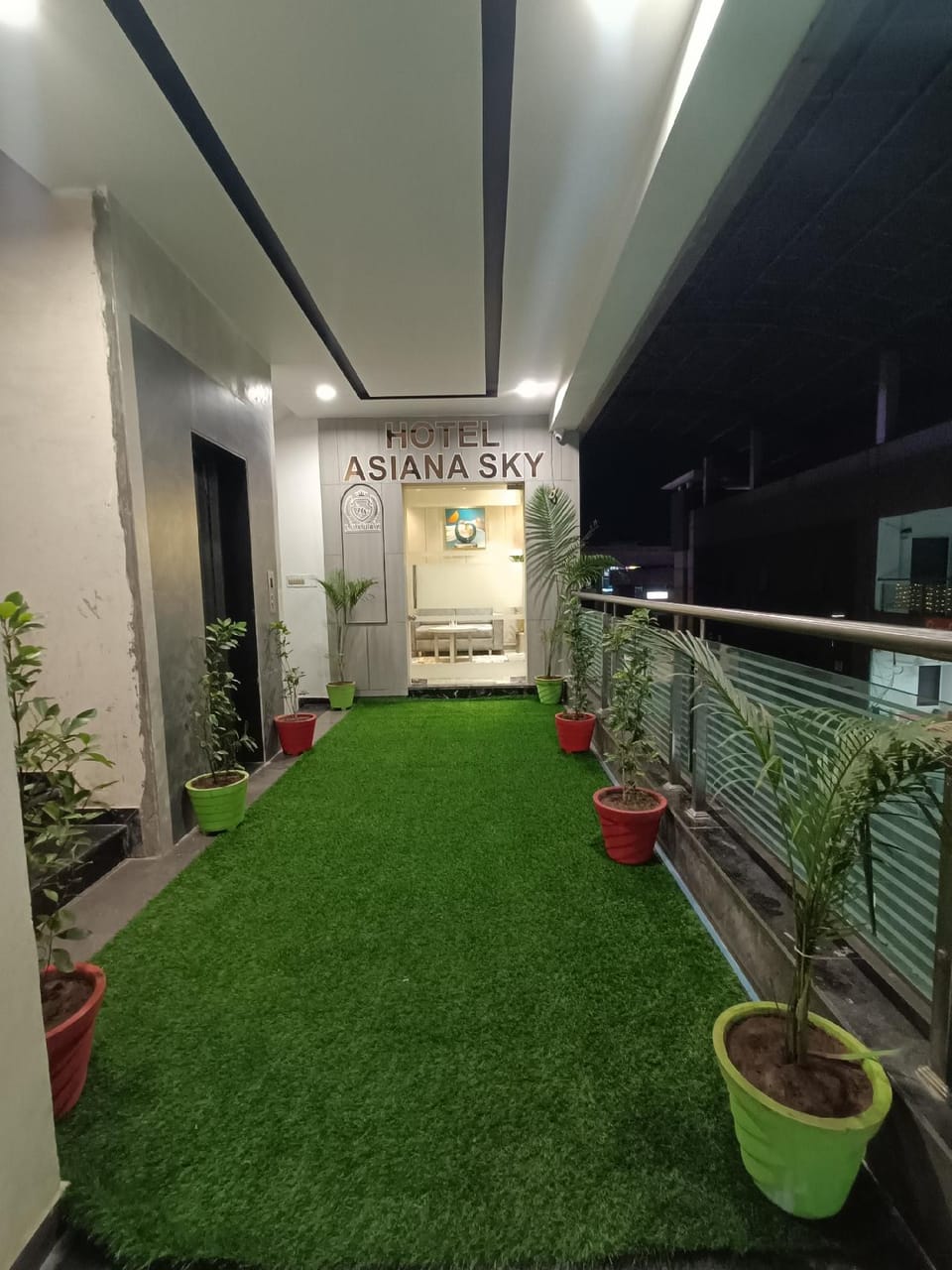 HOTEL ASIANA SKY Hotel in Ahmedabad