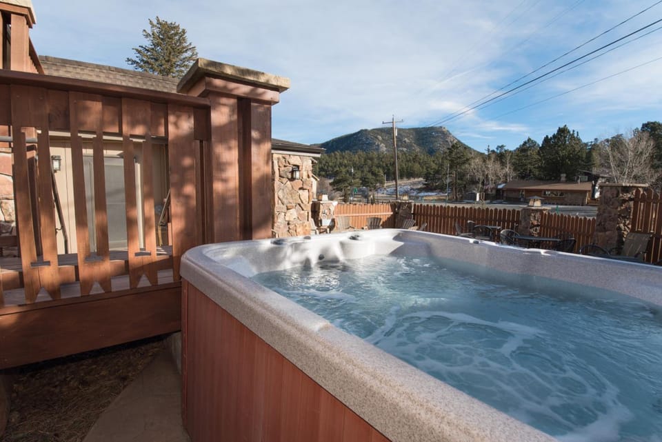 Hot tub