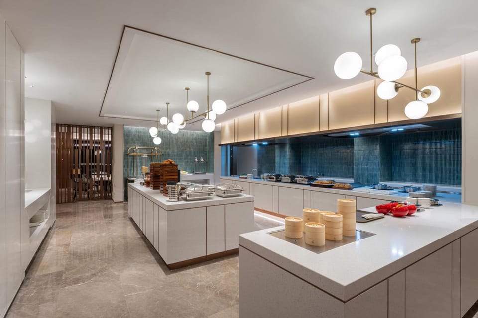 Hilton Garden Inn Huzhou High-Speed Railway Station Hotel in Suzhou