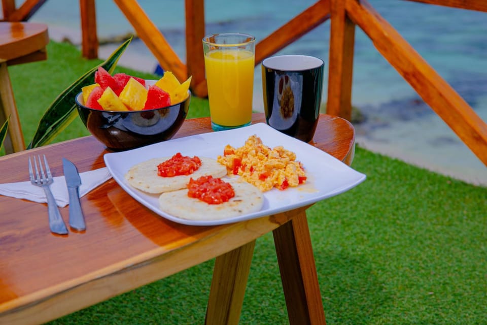Solarium Beach Club Hotel in Bolivar