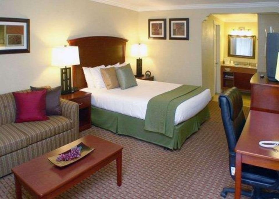Suite room