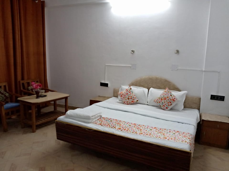 Hotel Chaitanya Inn Hotel in Himachal Pradesh