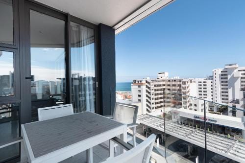 The Cosmo Luxury Suites by Totalstay Hotel in Sea Point