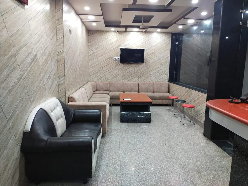 The Elegance  Hotel in Punjab