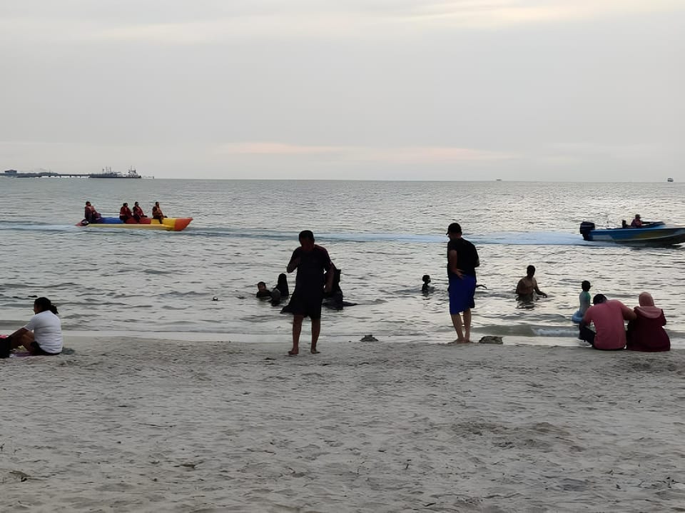 Alpine Lxpd Full Seaview Water Chalet Hotel in Port Dickson