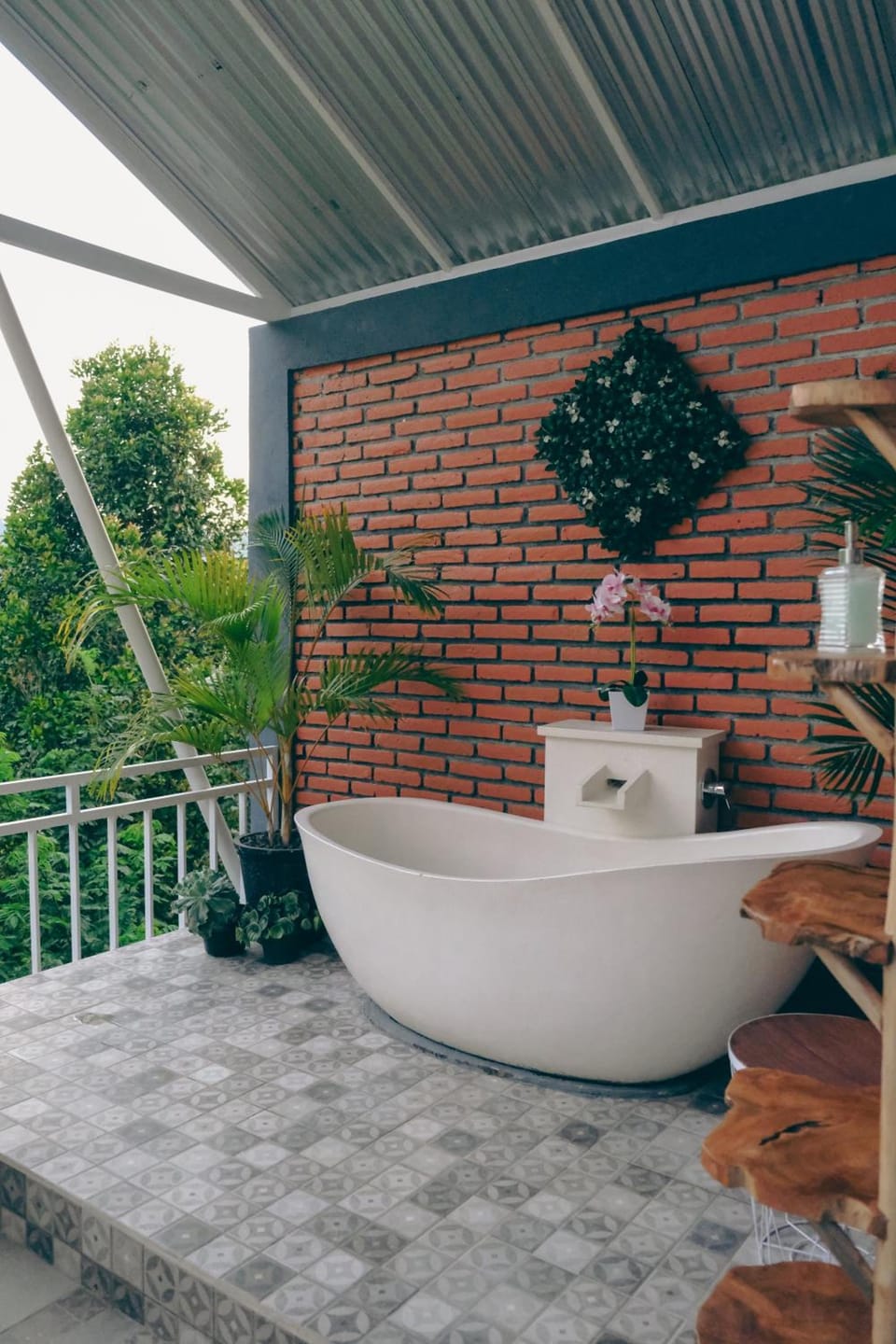 Moondock Luxury Camp Resort in Bali