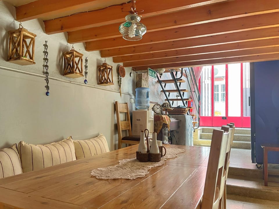 Eolya Konuk Evi Hotel in İzmir Province