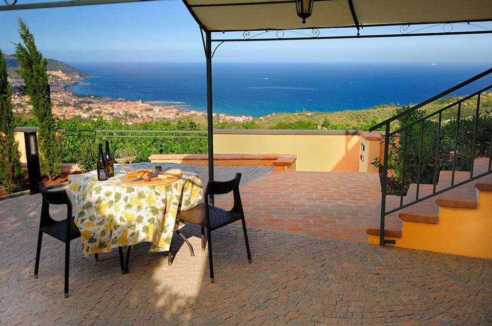 Poggio dei Gorleri Hotel in Imperia