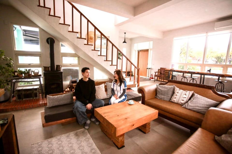 Shared lounge/TV area