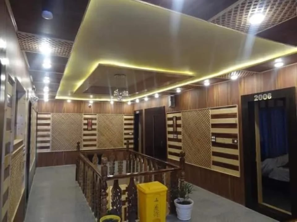 Goroomgo Rooma Holidays In Heaven Srinagar Hotel in India