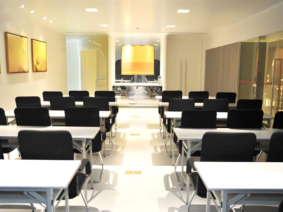 Jinjiang Inn Zhuji Baolong Plaza High-Speed Railway Station Hotel in Hangzhou