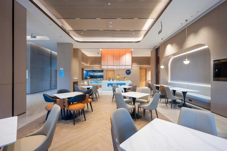Holiday Inn Express Haiyan By IHG Hotel in Zhejiang