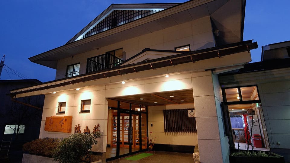 Nonohana Yakeyamaso Hotel in Japan