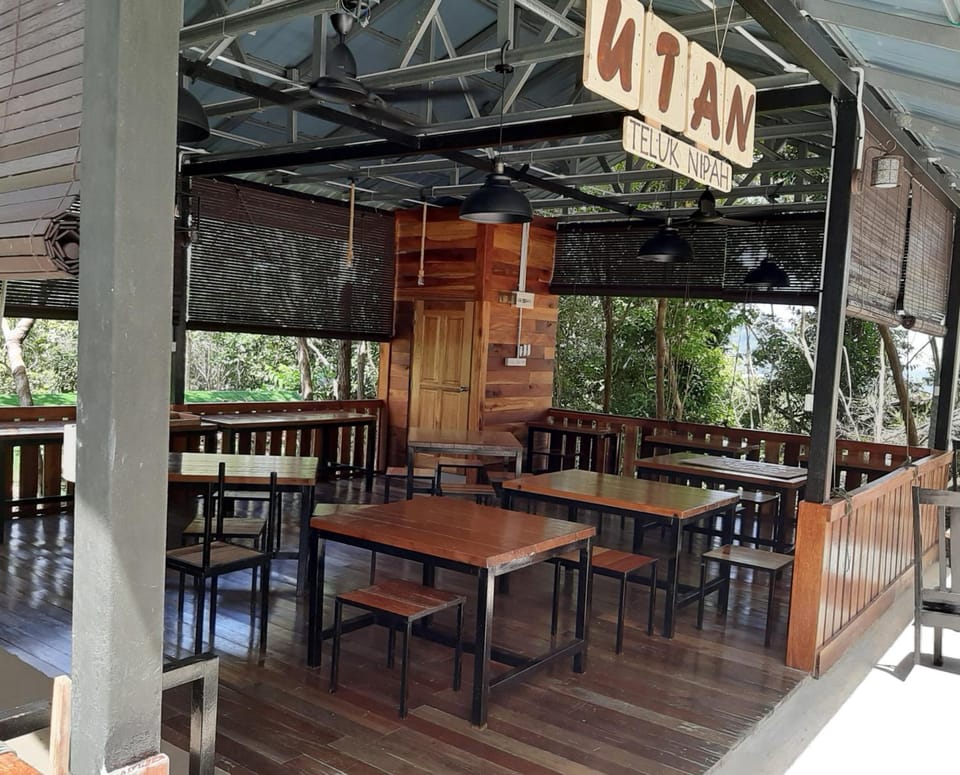 Utan Teluk Nipah Lodge in Perak