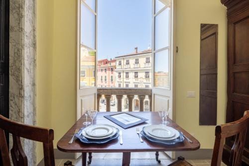 MATTEOTTI ROOMS Hotel in Sarzana
