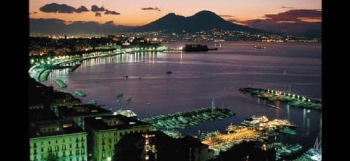 Suite Home Hotel in Naples