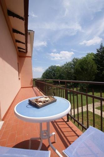 Camping Le Marche Apartments Hotel in Marche