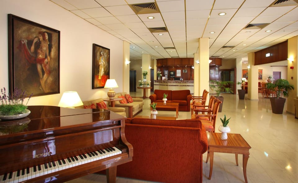 Odysseia Hotel Kapetanios Hotel in Germasogeia
